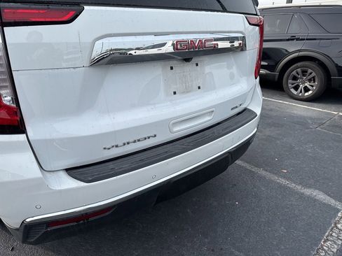 Used 2023 GMC Yukon SLT image 14