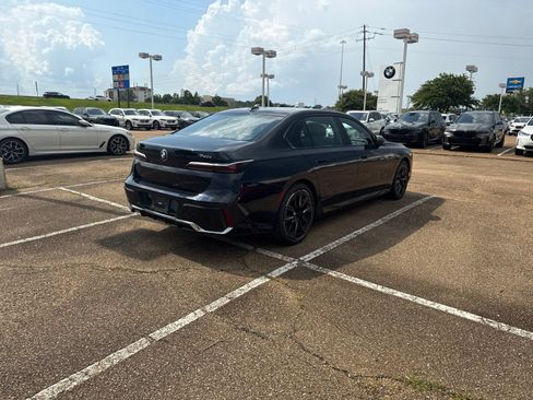 Used 2023 BMW 740i RWD image 5