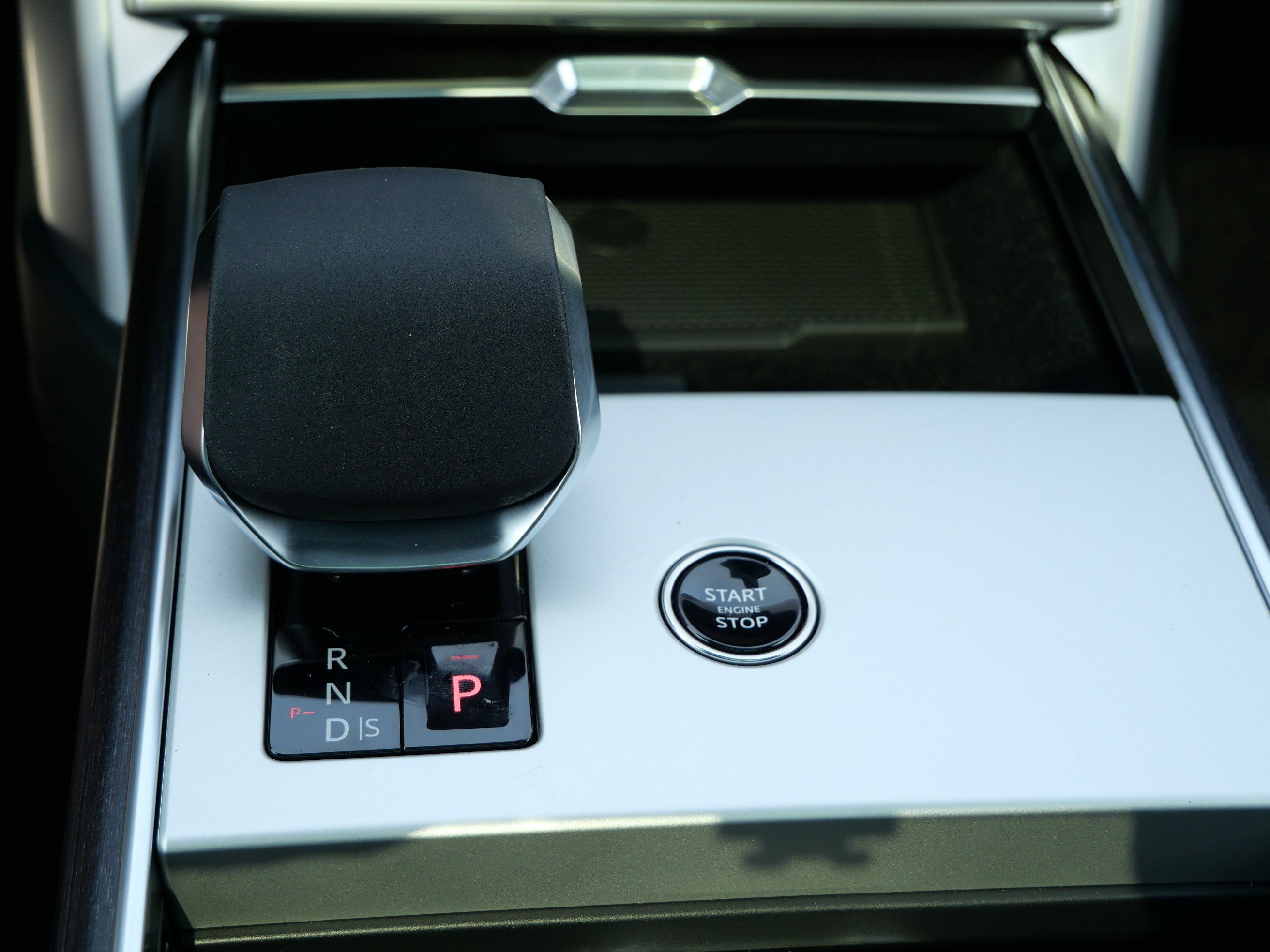 New 2026 Land Rover Range Rover SE AWD/4WD image 7