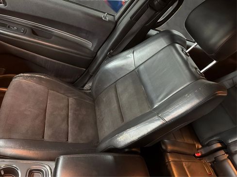 Used 2018 Dodge Durango GT image 33