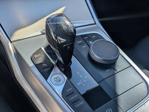 Used 2020 BMW 330i Sedan w/ Convenience Package image 15
