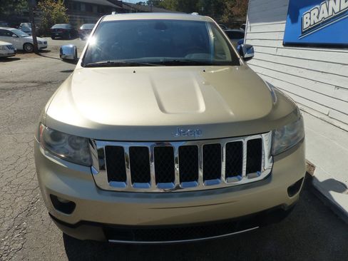 Used 2011 Jeep Grand Cherokee Overland w/ Trailer Tow Group image 3