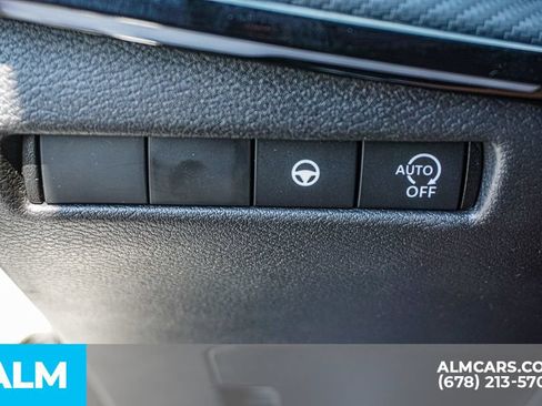 Used 2025 Nissan Kicks SR FWD image 47