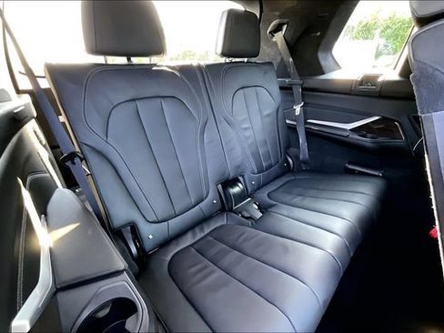 Used 2021 BMW X7 M50i w/ Executive Package AWD/4WD image 28