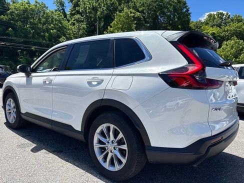 Used 2025 Honda CR-V EX image 2