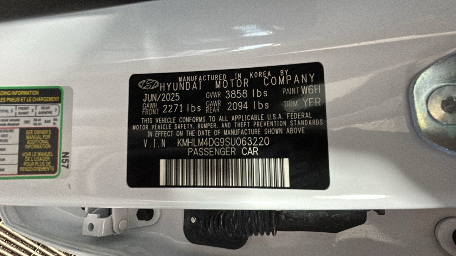 Used 2025 Hyundai Elantra Sport FWD image 12