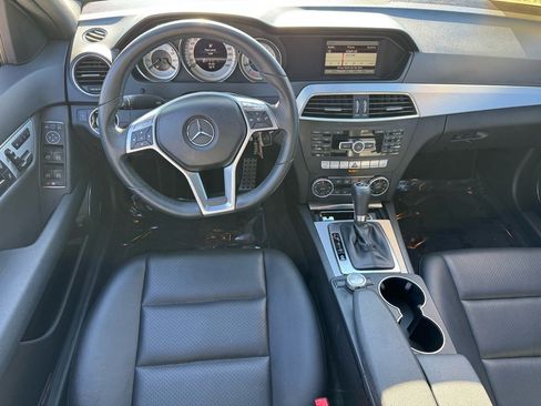 Used 2013 Mercedes-Benz C 250 Luxury image 17