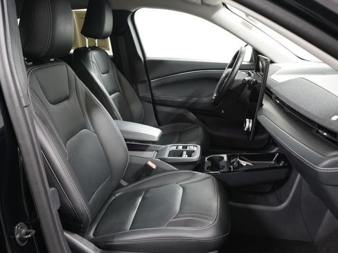 Certified 2025 Ford Mustang Mach-E Premium AWD/4WD image 32