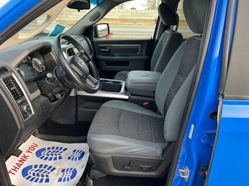 Used 2018 RAM 1500 SLT image 9