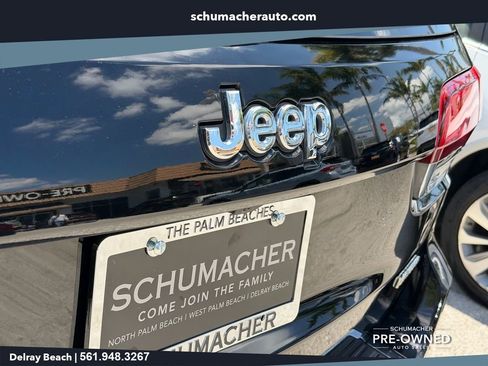 Used 2020 Jeep Grand Cherokee Limited w/ Premium Lighting Group AWD/4WD image 15