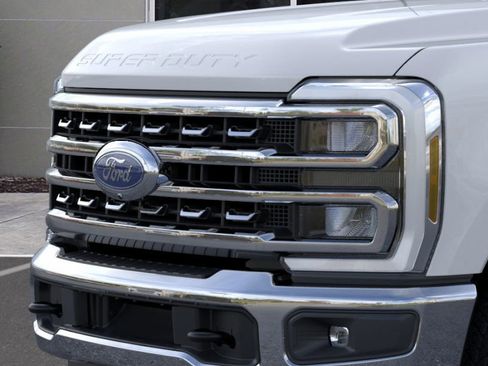 New 2026 Ford F250 Lariat w/ Chrome Package image 17