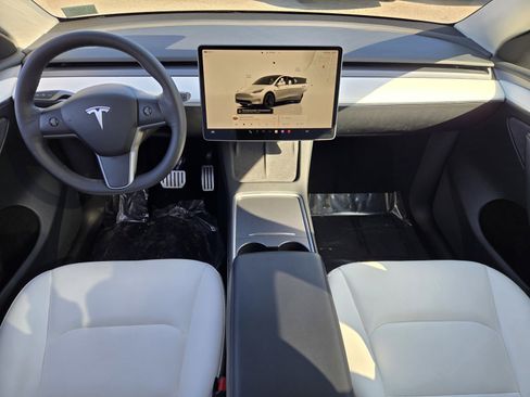 Used 2022 Tesla Model Y Performance AWD/4WD image 14