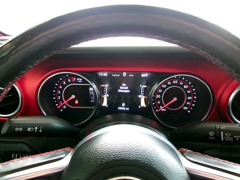 Used 2020 Jeep Gladiator Rubicon AWD/4WD image 9