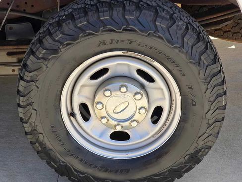 Used 2013 Ford F250 XL w/ PWR Equipment Group AWD/4WD image 32