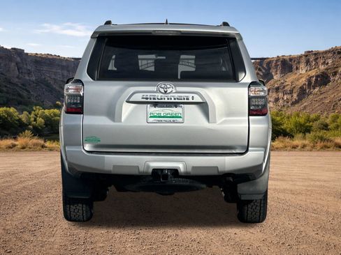 Used 2024 Toyota 4Runner SR5 Premium w/ Moonroof Package AWD/4WD image 4