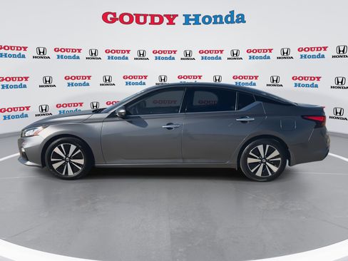 Used 2020 Nissan Altima 2.5 SV image 6