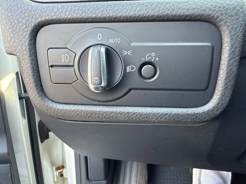Used 2012 Volkswagen Touareg VR6 AWD/4WD image 17