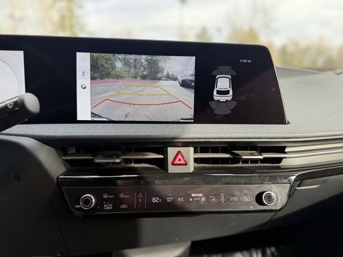 Used 2024 Kia EV6 Wind image 37