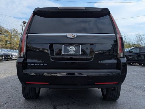Used 2020 Cadillac Escalade Platinum AWD/4WD image 9