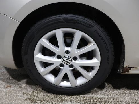 Used 2013 Volkswagen Jetta SE image 8