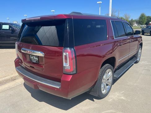 Used 2020 GMC Yukon XL Denali w/ Denali Ultimate Package AWD/4WD image 8