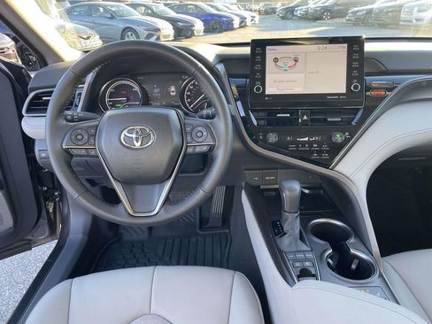 Used 2024 Toyota Camry XSE image 4