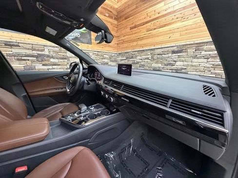 Used 2019 Audi Q7 3.0T Premium w/ Cold Weather Package AWD/4WD image 15