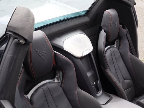 Used 2024 Chevrolet Corvette Stingray Premium Conv w/ Battery Protection Package RWD image 35