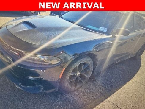 Used 2021 Dodge Charger GT image 3