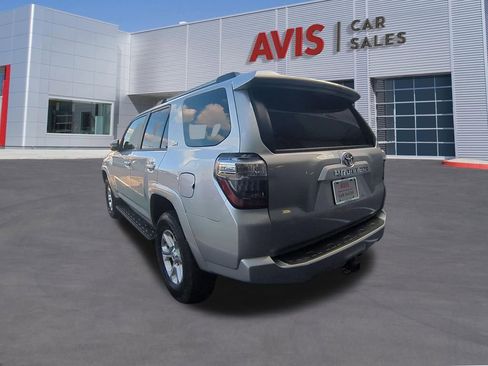 Used 2024 Toyota 4Runner SR5 Premium image 9