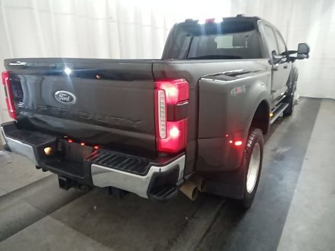 Used 2025 Ford F450 Lariat AWD/4WD image 6