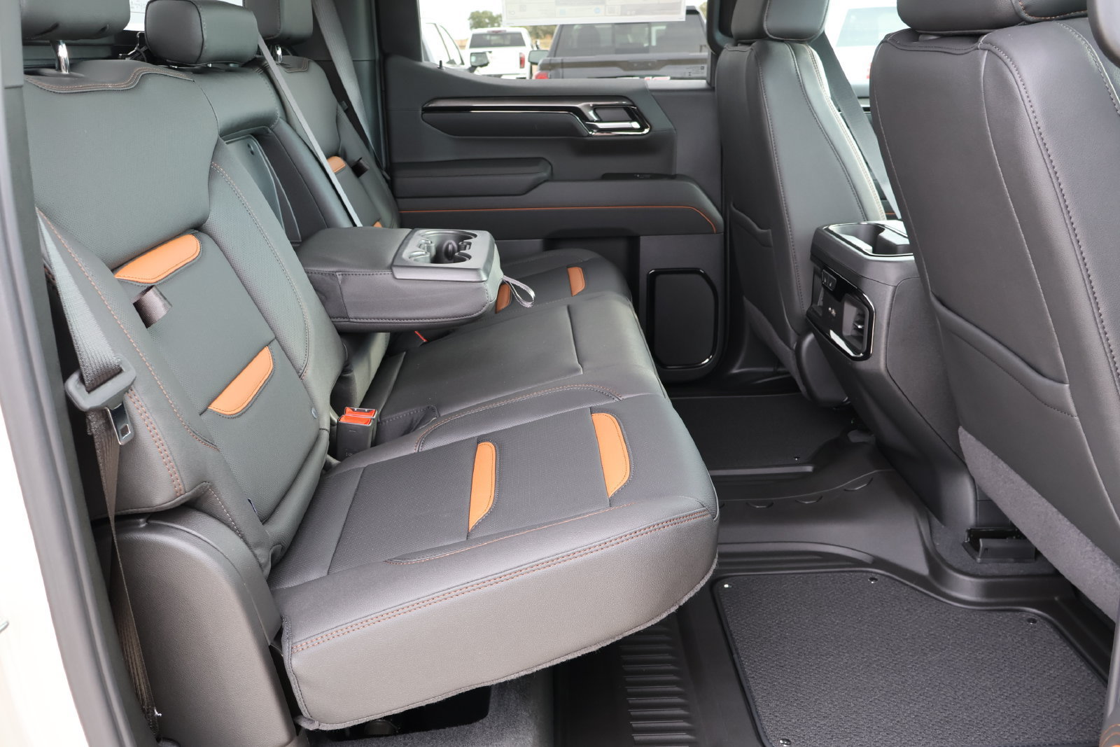 New 2026 GMC Sierra 1500 AT4 w/ AT4 Premium Package AWD/4WD image 17