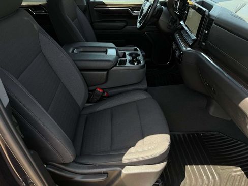 Used 2024 Chevrolet Silverado 1500 LT AWD/4WD image 35