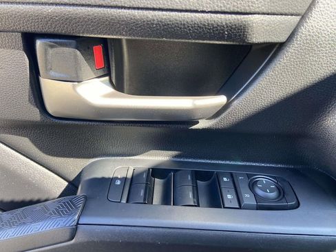 Used 2024 Toyota Tacoma TRD Sport w/ TRD Sport Upgrade Package image 11