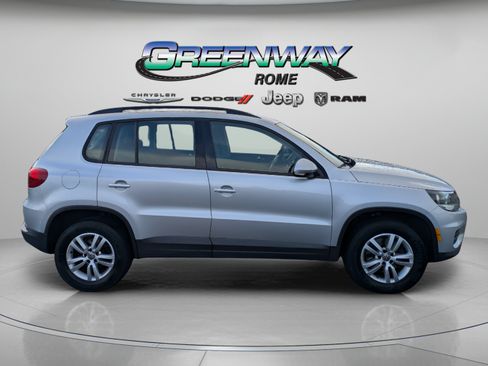 Used 2015 Volkswagen Tiguan S FWD image 8