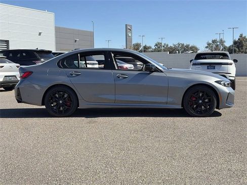 New 2026 BMW 330i Sedan w/ M Sport Package image 5