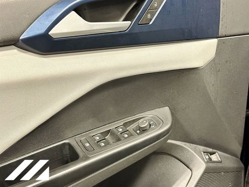 Used 2022 Volkswagen Taos SE AWD/4WD image 19