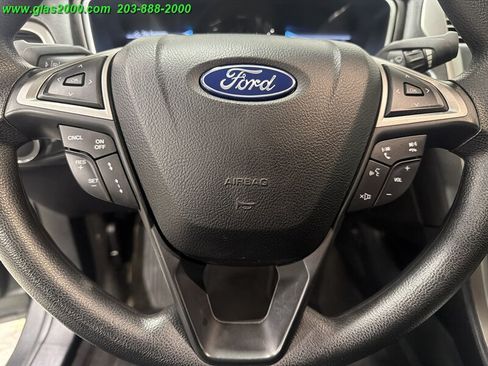 Used 2020 Ford Fusion SE FWD image 17