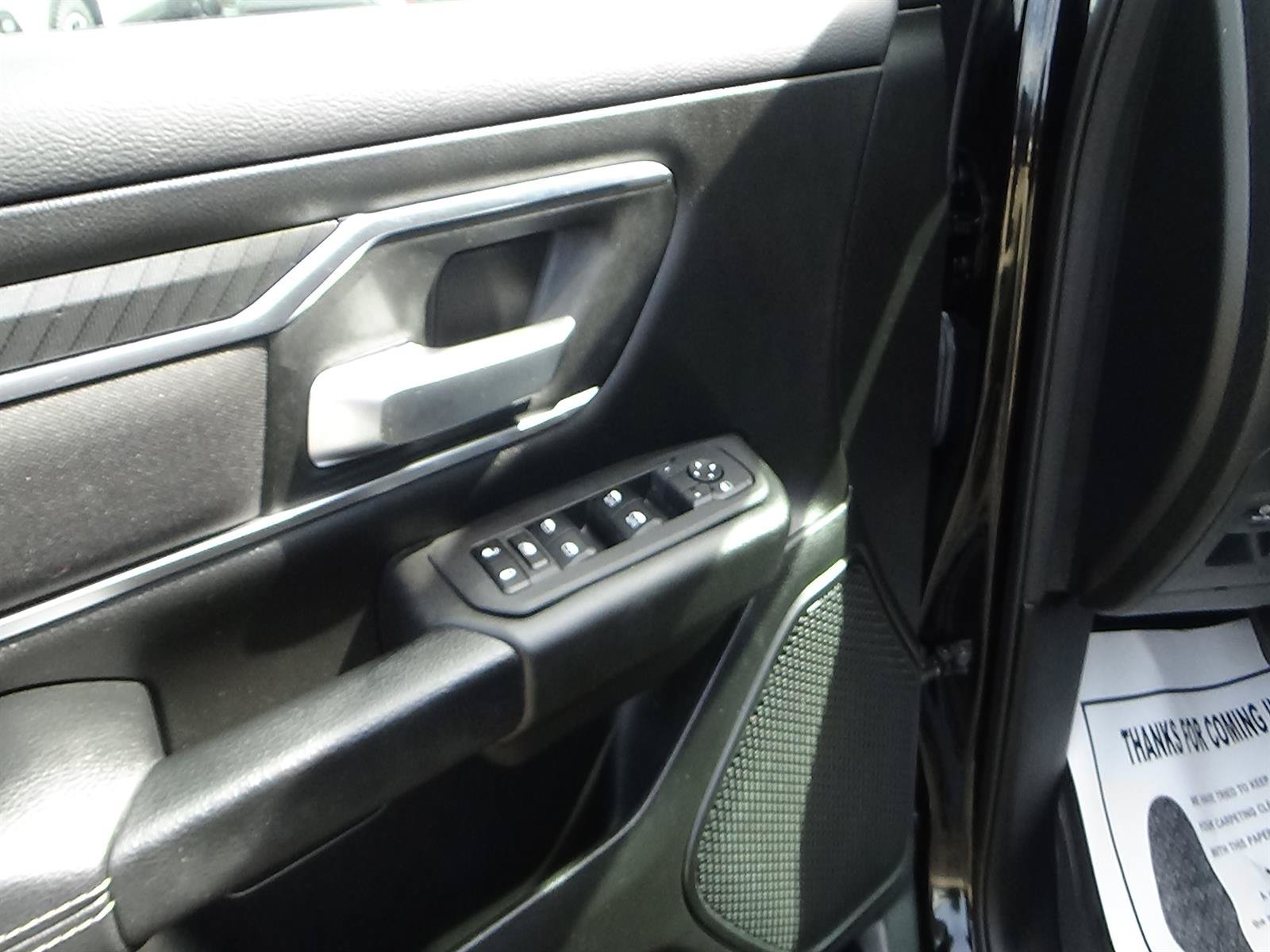 Used 2025 RAM 1500 Big Horn AWD/4WD image 18