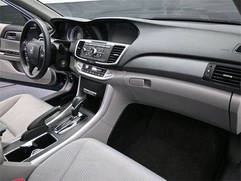 Used 2015 Honda Accord LX image 26