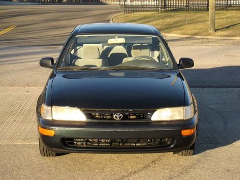 Used 1997 Toyota Corolla DX image 5