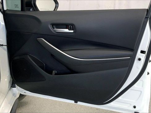 Used 2021 Toyota Corolla SE image 26