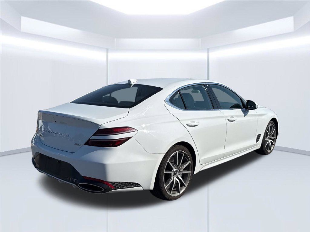 Used 2025 Genesis G70 2.5T AWD/4WD image 3