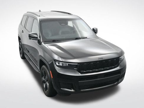 Used 2023 Jeep Grand Cherokee L Laredo AWD/4WD image 22