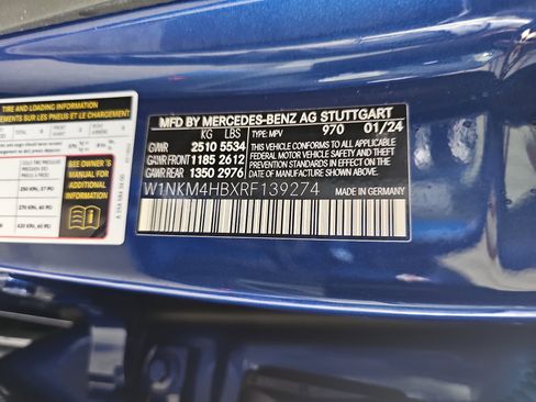 Used 2024 Mercedes-Benz GLC 300 4MATIC image 38