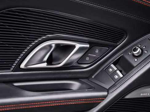 Used 2017 Audi R8 V10 plus AWD/4WD image 33