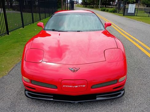 Used 2001 Chevrolet Corvette Z06 w/ Memory Pkg RWD image 16