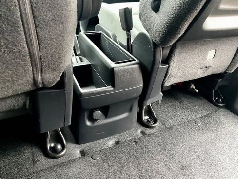 Used 2019 Nissan NV200 SV w/ Navigation Package image 31