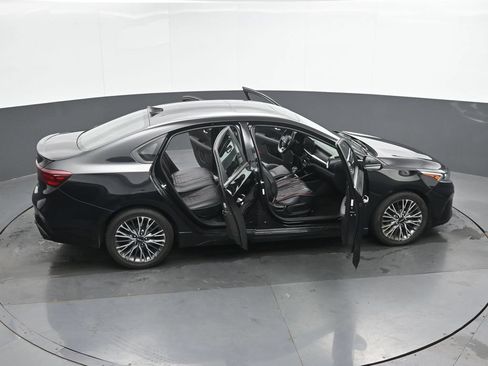 Used 2023 Kia Forte GT-Line w/ GT-Line Premium Package FWD image 49