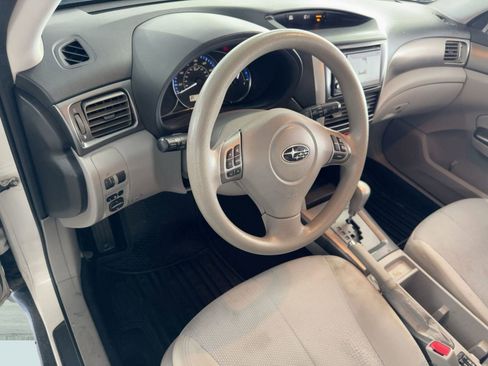 Used 2011 Subaru Forester 2.5X Premium image 4